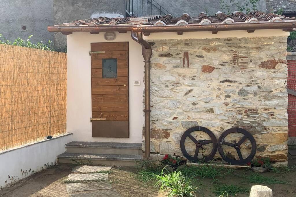 Antica Casa Nel Borgo Apartamento Pietrasanta Exterior foto