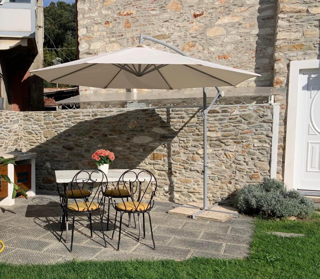 Antica Casa Nel Borgo Apartamento Pietrasanta Exterior foto